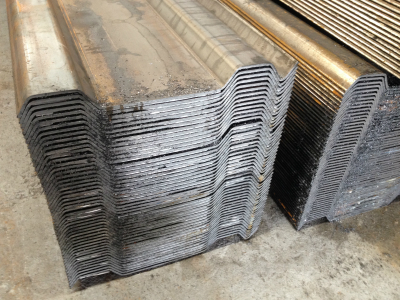 What are the the interests of Larsen steel sheet piles in the construction of foundation pit support engineering